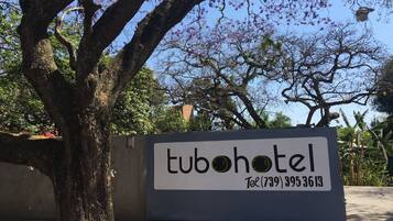 Fachada de la propiedad