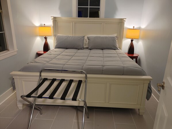 3 bedrooms, desk, iron/ironing board, free WiFi