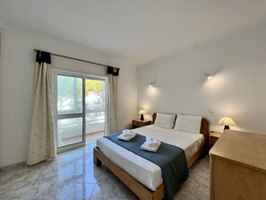 2 habitaciones, wifi gratis y ropa de cama 