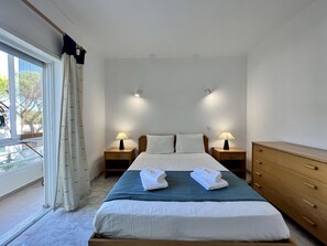 2 quartos, Wi-Fi de cortesia, roupa de cama