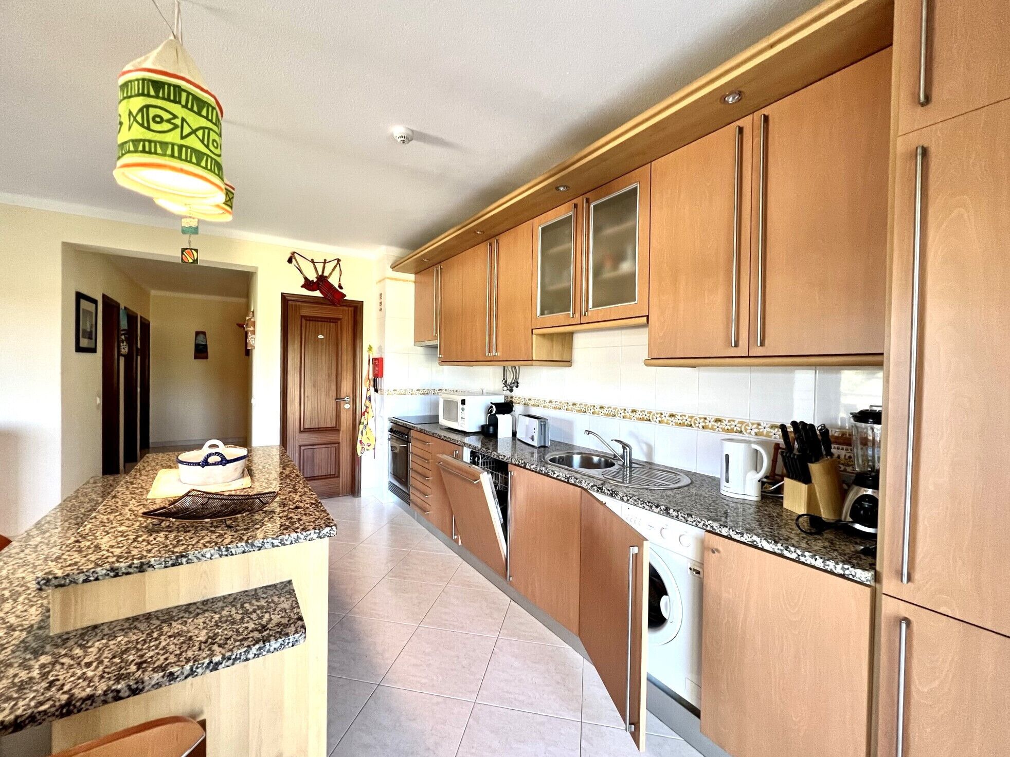 冰箱、微波炉、烤箱、洗碗机