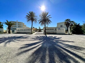 Property grounds - ALVOR PARADISE WITH POOL by HOMING (Alvor)