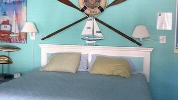 Habitación básica | Cortinas blackout, wifi gratis y ropa de cama