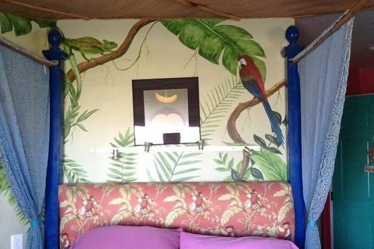 Habitación individual clásica | Cortinas blackout, wifi gratis y ropa de cama