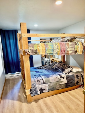 2 bedrooms, free WiFi, bed sheets