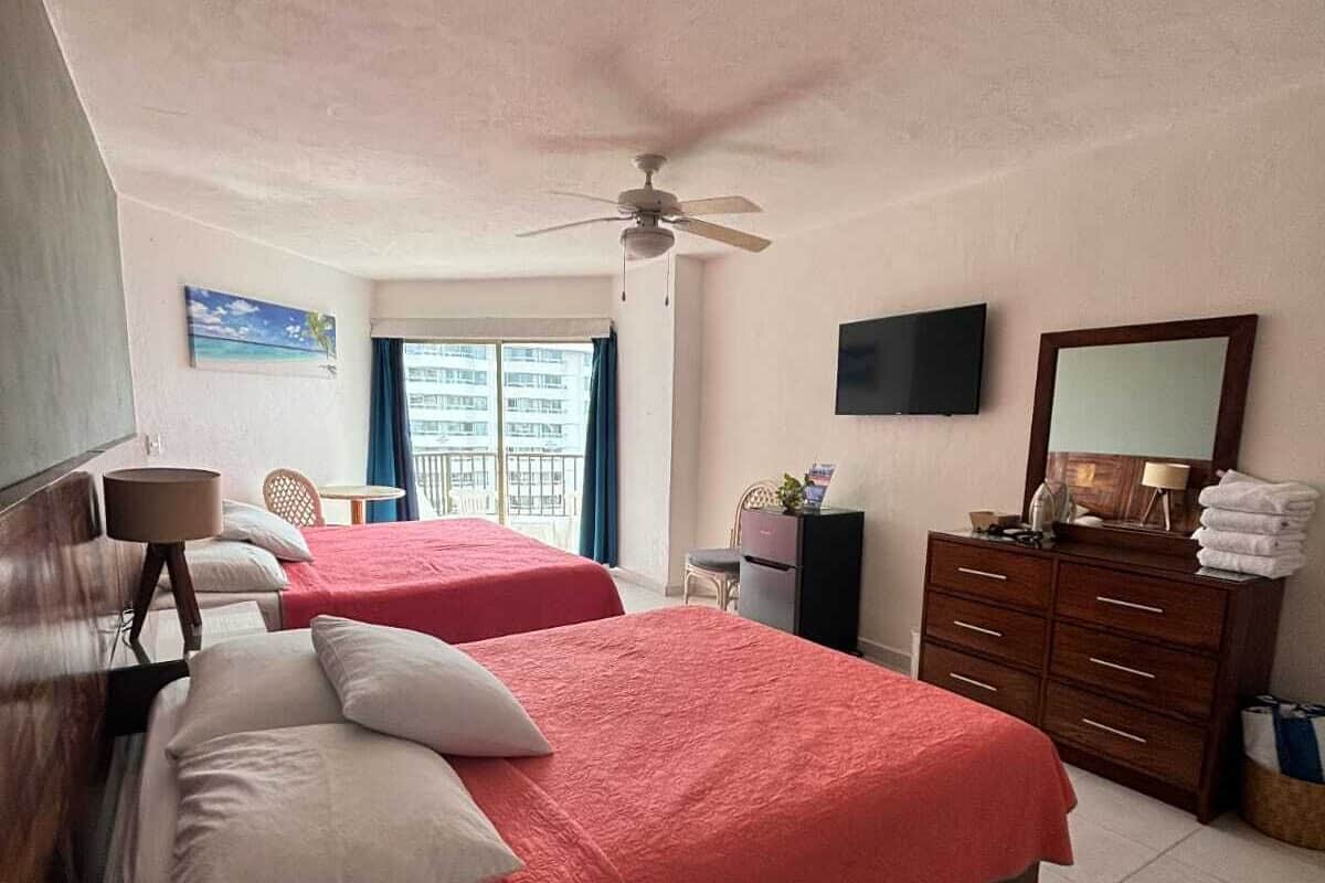 Family Studio | Egyptian cotton sheets, premium bedding, down comforters, in-room safe