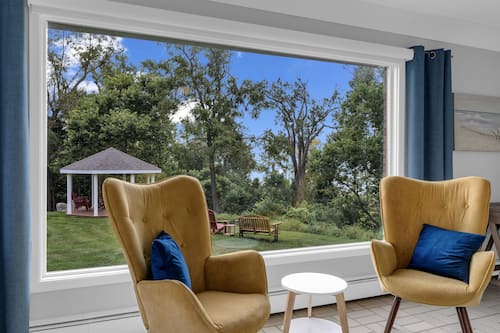 Premium Suite