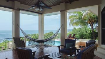 Udendørs pool, infinity-pool