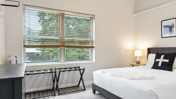 1 habitación, tabla de planchar con plancha, wifi y ropa de cama