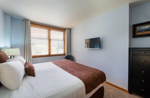 Bügeleisen/Bügelbrett, WLAN, Bettwäsche