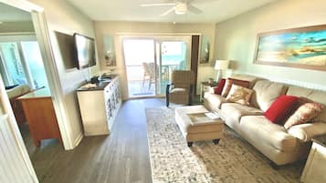 Smart TV, reproductor de DVD, libros y videoteca