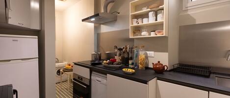 Fridge, microwave, oven, dishwasher
