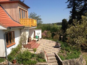 Property grounds - HALE ALOHA Woodstove paradise garden 7person house. Naturepark vacation with dog (Felde)