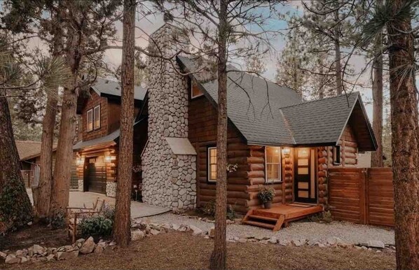 Exterior - Corner Cabin • AC • Spa • Game room • Dog Friendly (Big Bear)