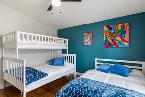 4 camere, ferro/asse da stiro, Wi-Fi gratuito, lenzuola