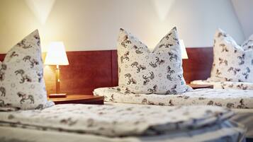 1 bedroom, travel crib, free WiFi