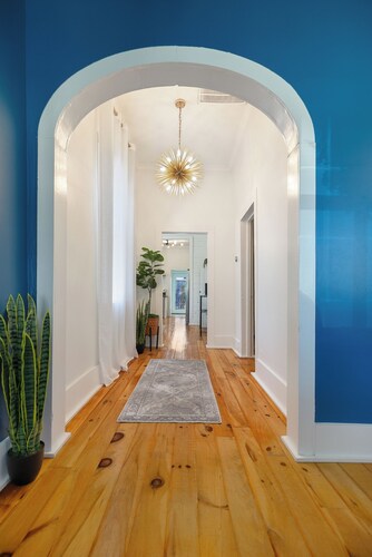 Charming, updated cottage in Downtown Baton Rouge