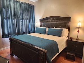 3 chambres, bureau, fer et planche à repasser, Wi-Fi gratuit