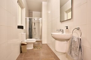 Bathtub
