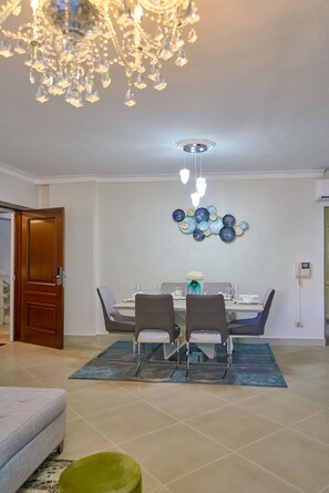 Dining - Spacious 3 Bedroom condo near downtown with parking (santo domingo)