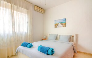 5 makuuhuonetta, ilmainen Wi-Fi, vuodevaatteet