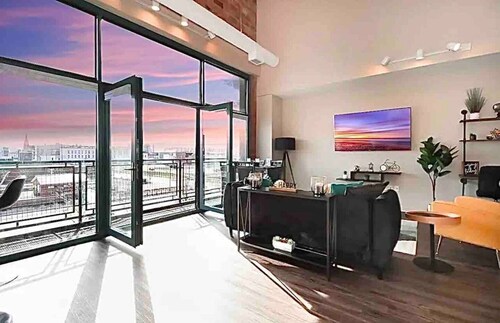 Downtown Sleeps 8 By Cedar Point Sports Force Kalahari!