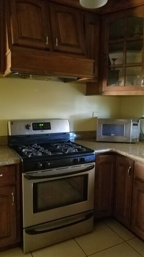 Private kitchen - Luxury private home gated community 10min from airport (Hermosillo)