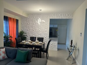 Smart-TV, Tischtennisplatte