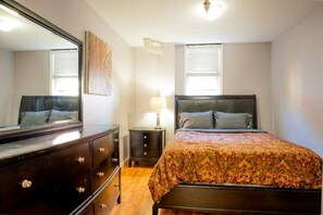 2 chambres, fer et planche à repasser, Wi-Fi gratuit, draps fournis