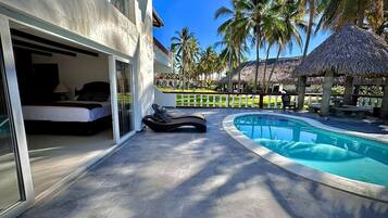 Suite Studio Familiale | Draps en coton égyptien, literie de qualité supérieure