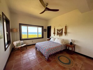 3 chambres, accès au Wi-Fi (inclus), literie fournie