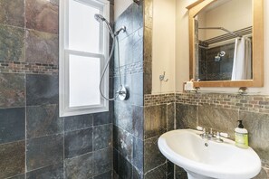 Shower - My Old Kentucky Home (Lexington)