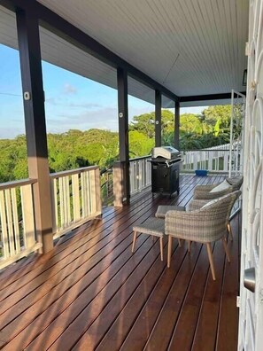 Terrace/patio - Havana Palms, 2 Bedroom Paradise (Milton Bight)