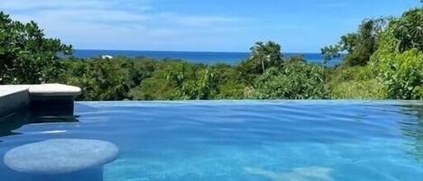 Alberca al aire libre