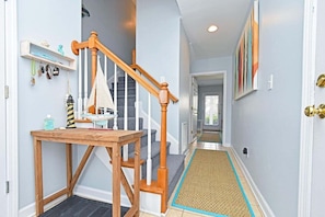 Interior - 5 Decks, Pool, Kure Beach Pier & Boardwalk (Kure Beach)