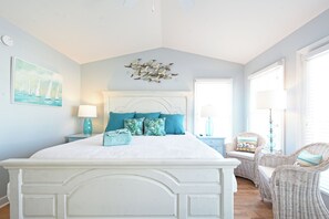 4 Schlafzimmer, Schreibtisch, Bügeleisen/Bügelbrett, Reisekinderbett