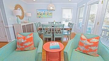 Smart TV, DVD player, books, offices