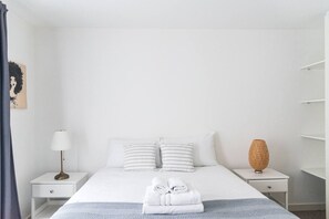 1 bedroom, iron/ironing board, travel cot, WiFi - The City Song 1 bedroom apartment in Rotherhithe (London)