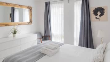 1 chambre, fer et planche Ă repasser, Wi-Fi, draps fournis