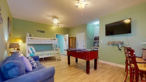 TV, table football - Shared Heated Pool, Pet Friendly, Golf Cart Access (Port Aransas)