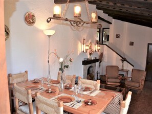 Dining - Casa Dynaida, Residencial Begur. Begur (Begur)