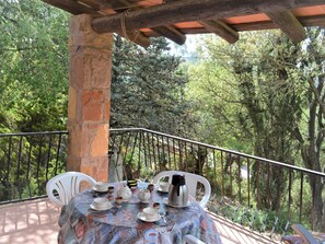 Outdoor dining - Casa Dynaida, Residencial Begur. Begur (Begur)