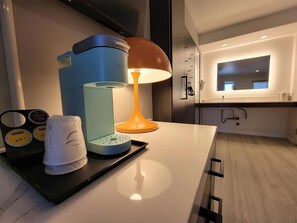 Frigorifero, macchina per tè/caffè