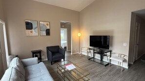 Smart TV, fireplace, DVD player