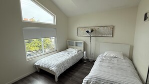 3 habitaciones, tabla de planchar con plancha y wifi gratis