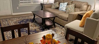 Amazing 2 bed 2 full Bath Duplex in west Rome