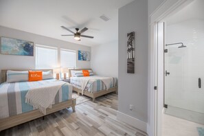 4 camere, ferro/asse da stiro, Wi-Fi gratuito, lenzuola