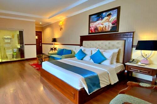 Deluxe Double Room, 1 Queen Bed, Non Smoking, City View