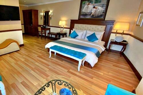 Executive Double Room, 1 Queen Bed, Non Smoking, City View