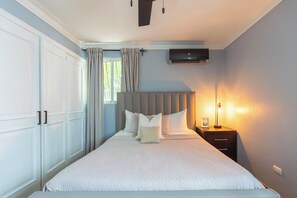 2 habitaciones, tabla de planchar con plancha y cuna de viaje 